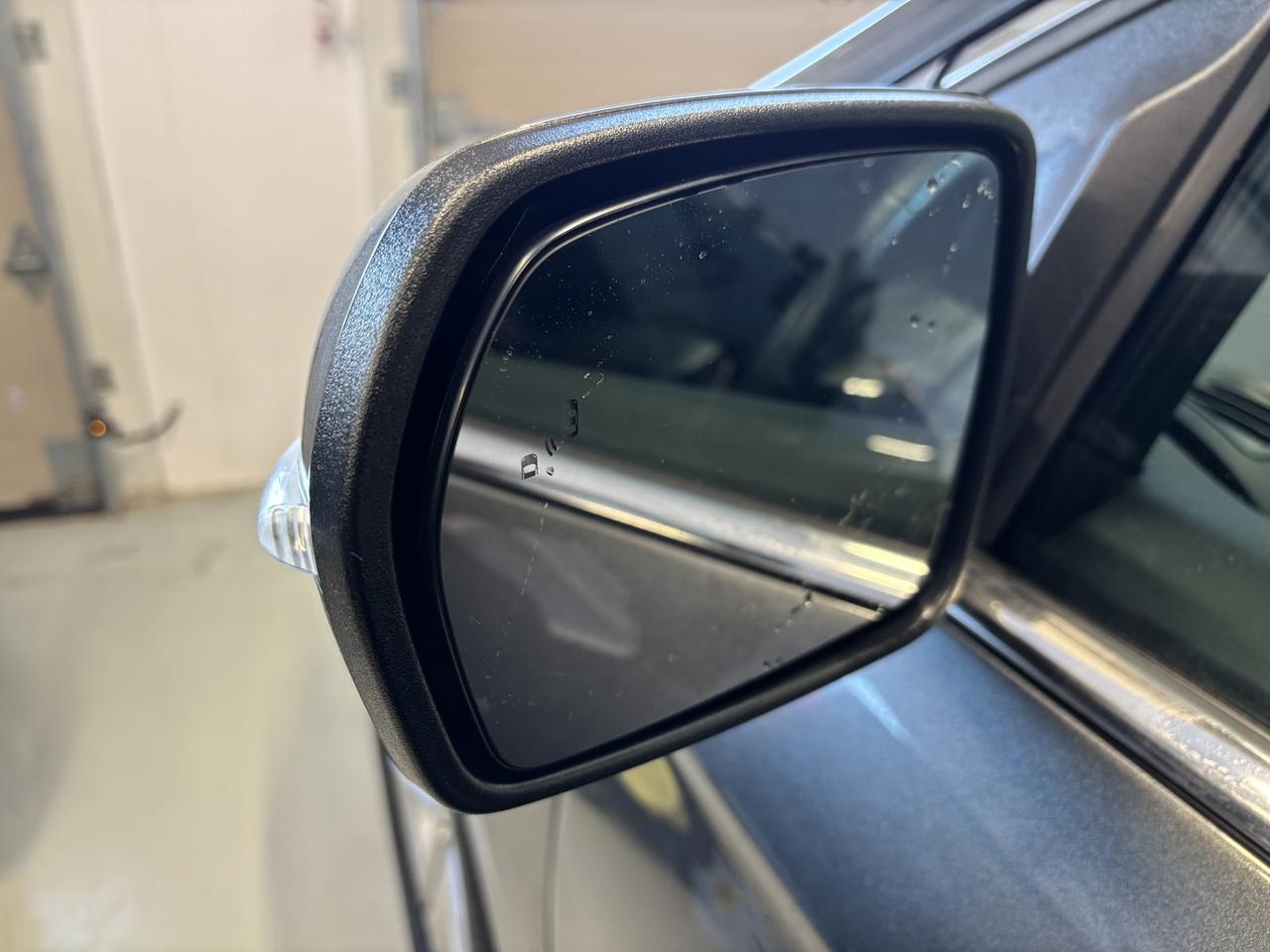 2019 Ford Edge SEL Photo