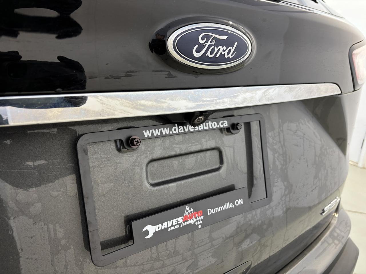 2019 Ford Edge SEL Photo