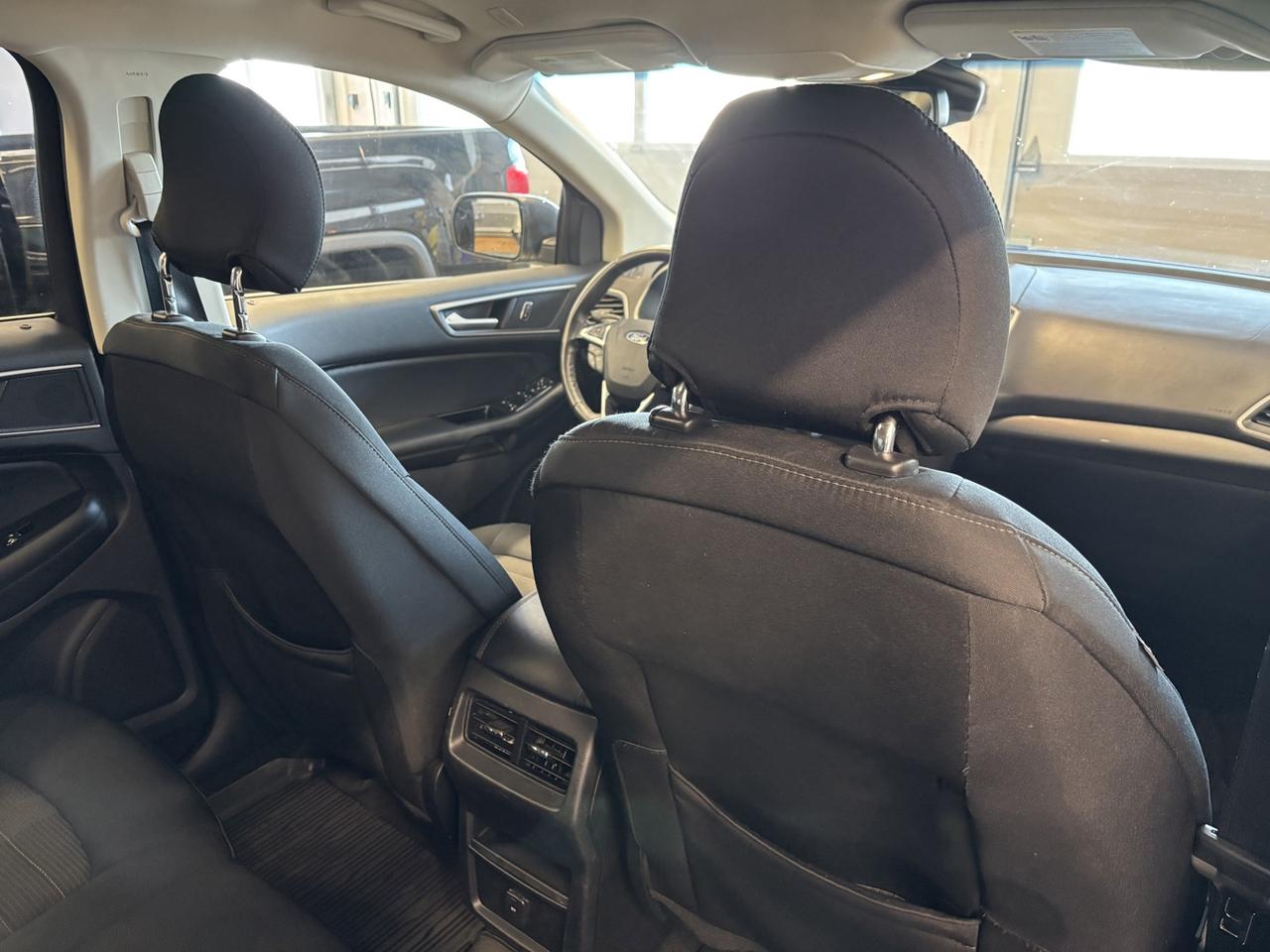 2019 Ford Edge SEL Photo