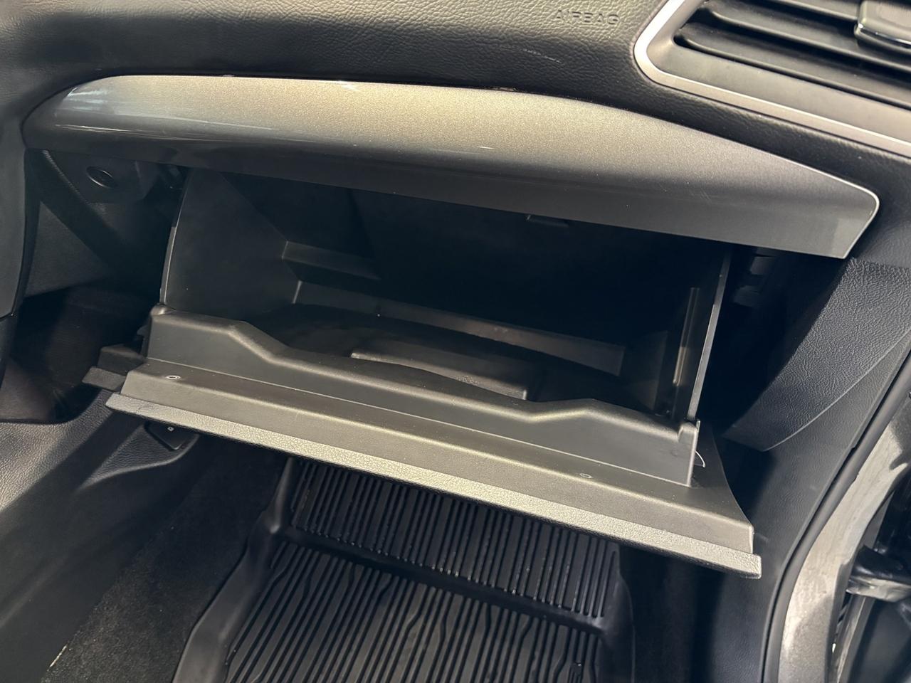 2019 Ford Edge SEL Photo