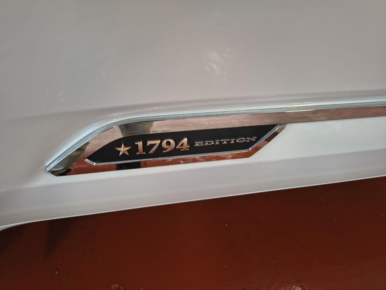 2024 Toyota Tundra Platinum Hybrid Photo0