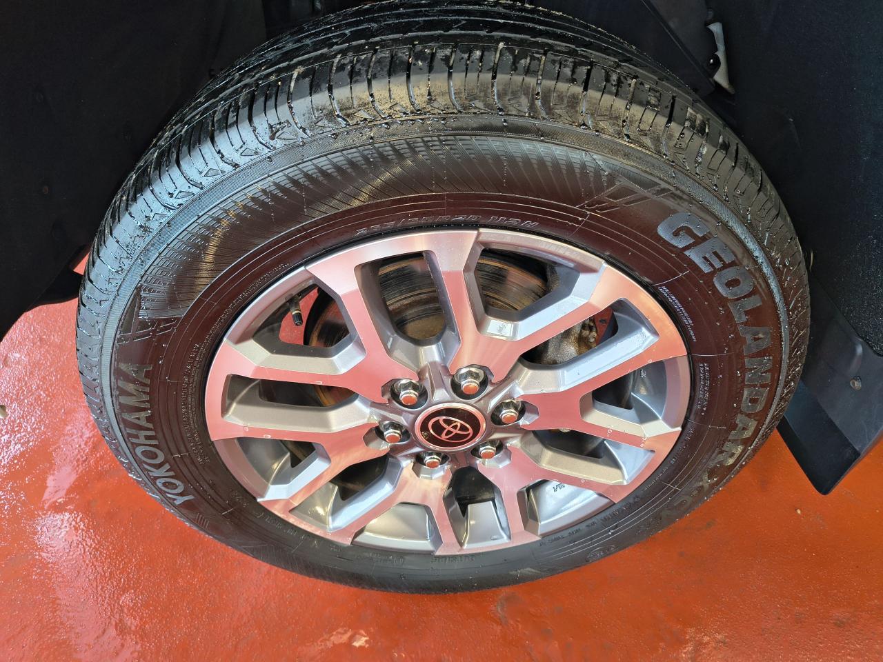 2024 Toyota Tundra Platinum Hybrid Photo0