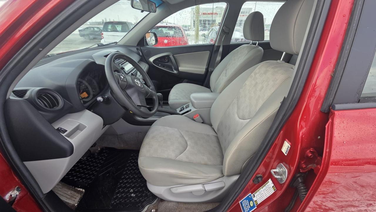 2012 Toyota RAV4 4 CYL, AUTO, RELIABLE, ONLY 198KMS, CERTIFIED Photo