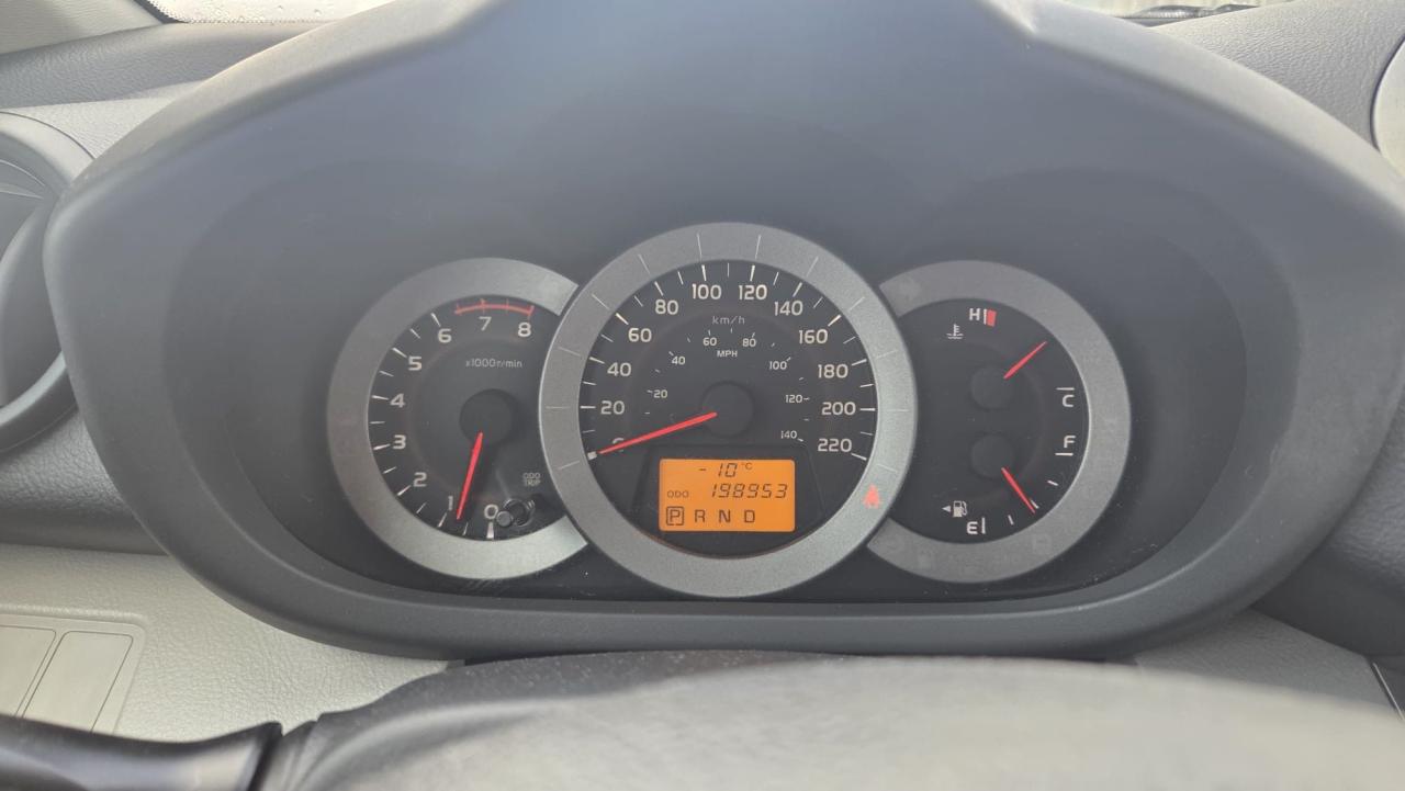 2012 Toyota RAV4 4 CYL, AUTO, RELIABLE, ONLY 198KMS, CERTIFIED Photo