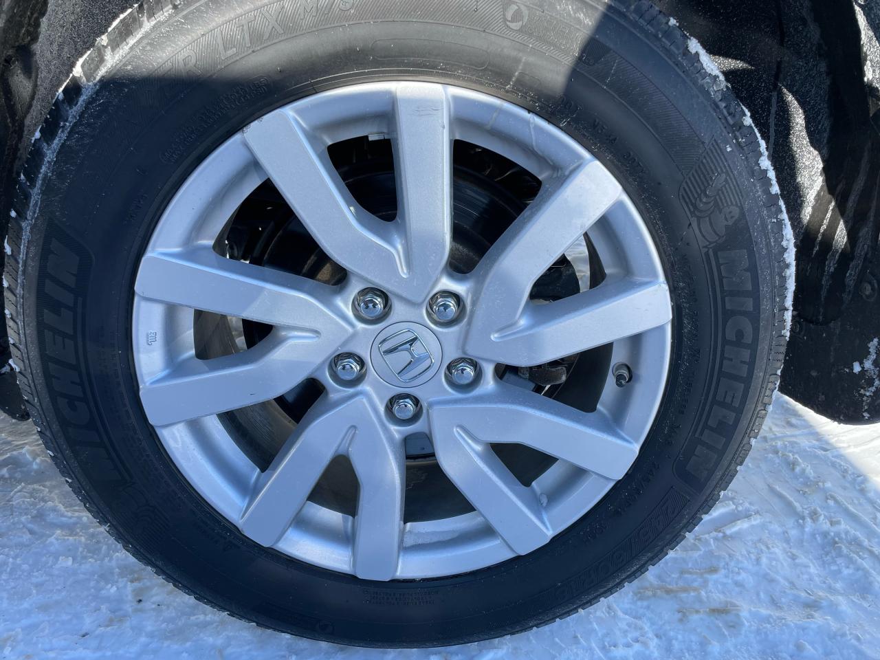 2021 Honda Pilot LX Photo