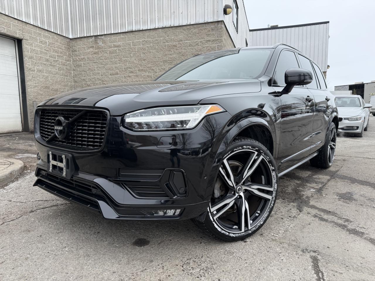 2017 Volvo XC90 T6 R-Design RARE, ULTRA LOW KM!! SUNROOF, LEATHER!