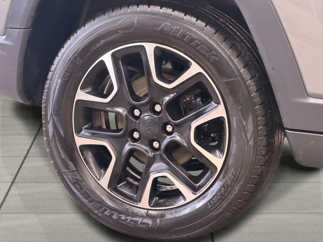 2020 Jeep Compass Upland AWD+New Brakes+ApplePlay+CLEAN CARFAX Photo