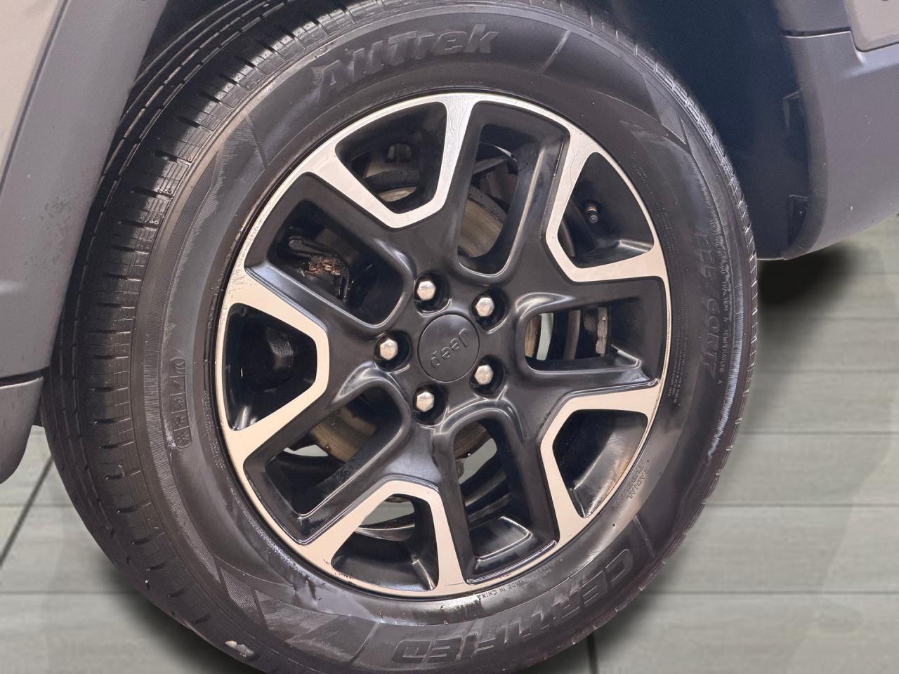 2020 Jeep Compass Upland AWD+New Brakes+ApplePlay+CLEAN CARFAX Photo56