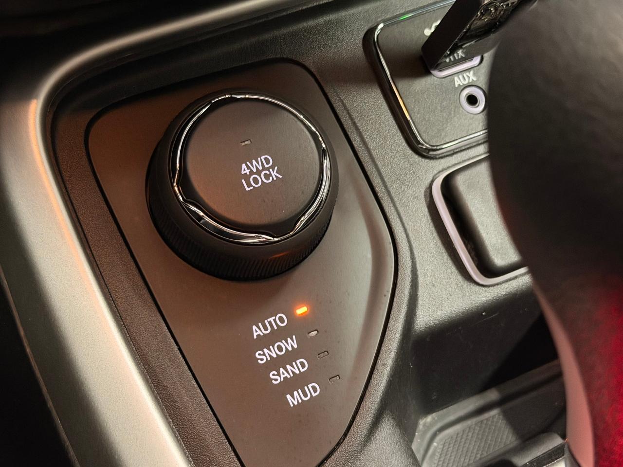 2020 Jeep Compass Upland AWD+New Brakes+ApplePlay+CLEAN CARFAX Photo27