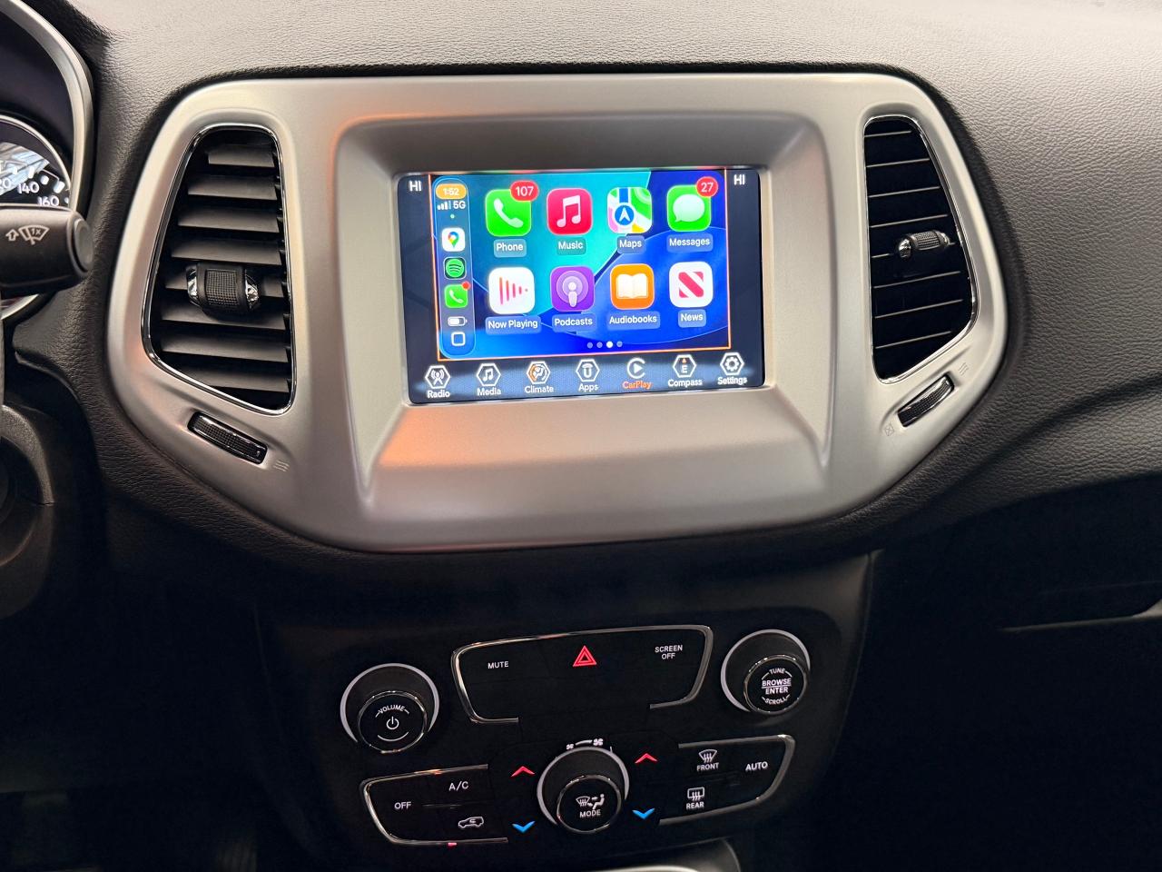 2020 Jeep Compass Upland AWD+New Brakes+ApplePlay+CLEAN CARFAX Photo