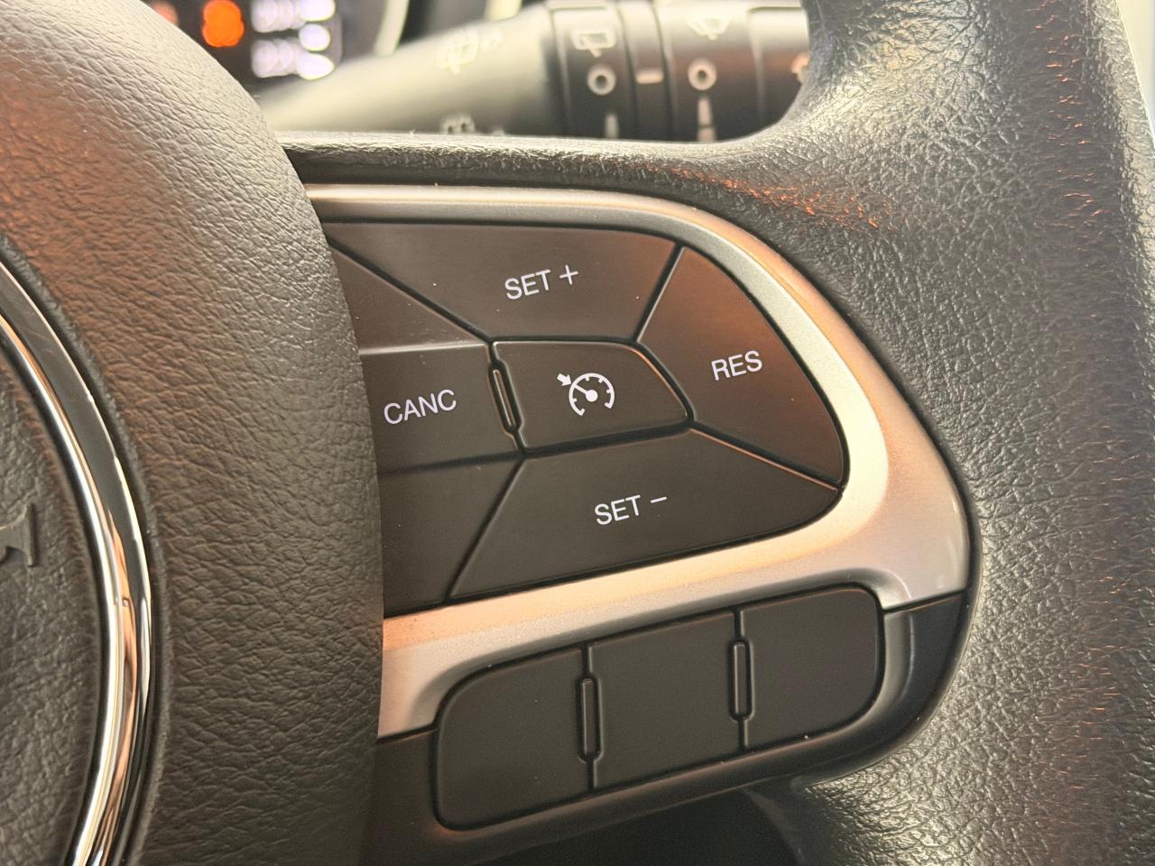 2020 Jeep Compass Upland AWD+New Brakes+ApplePlay+CLEAN CARFAX Photo49