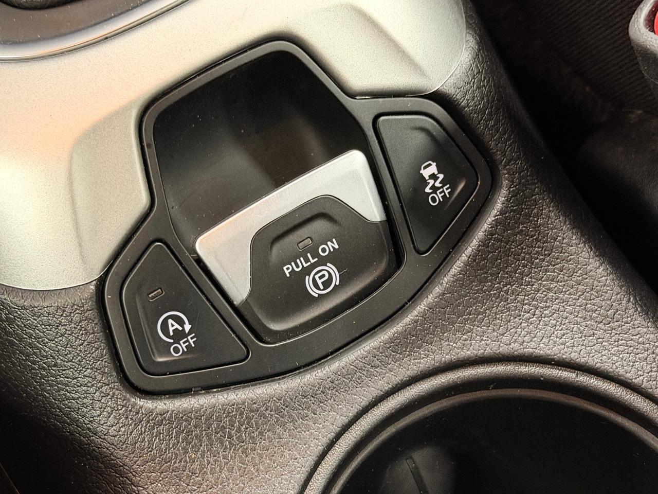 2020 Jeep Compass Upland AWD+New Brakes+ApplePlay+CLEAN CARFAX Photo26