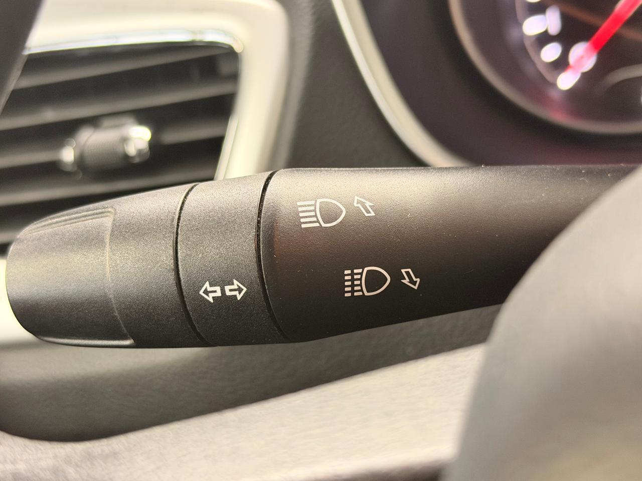 2020 Jeep Compass Upland AWD+New Brakes+ApplePlay+CLEAN CARFAX Photo52