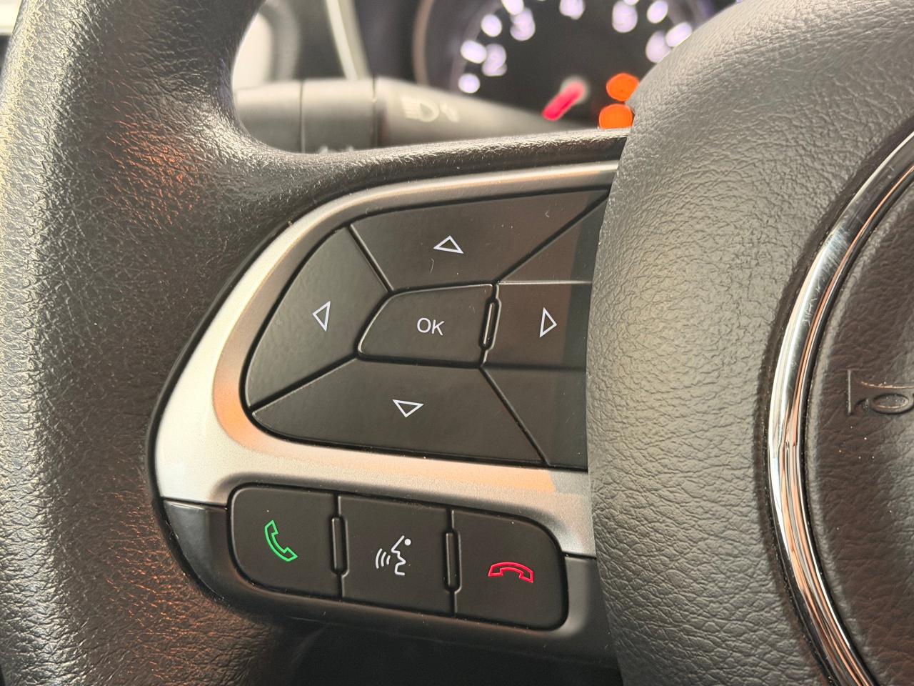 2020 Jeep Compass Upland AWD+New Brakes+ApplePlay+CLEAN CARFAX Photo50