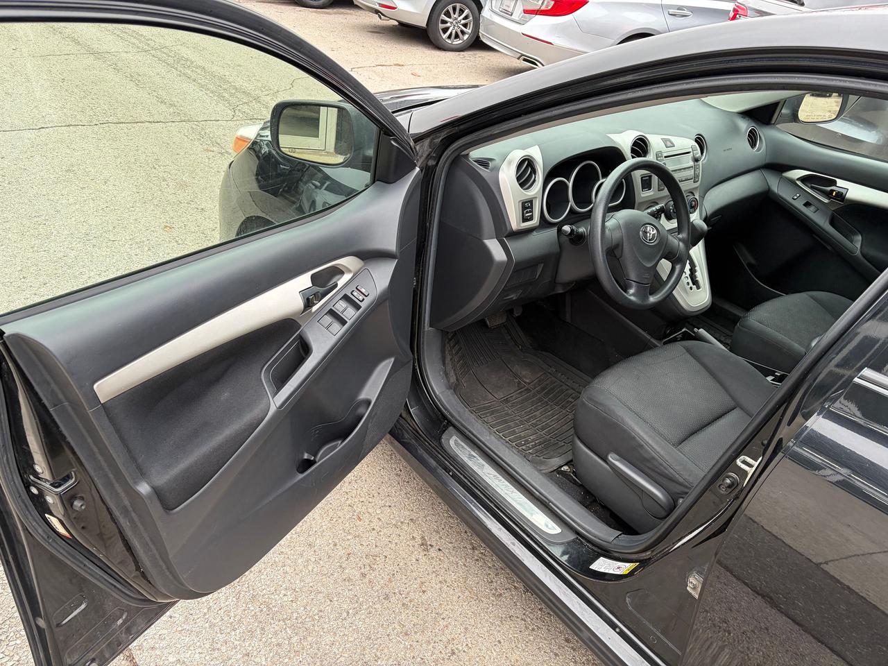 2009 Toyota Matrix undefined Photo3