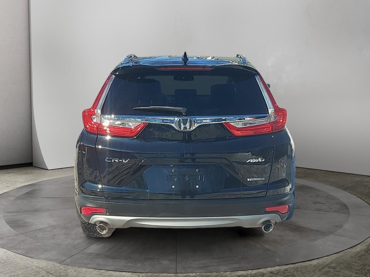 2019 Honda CR-V Touring Photo3