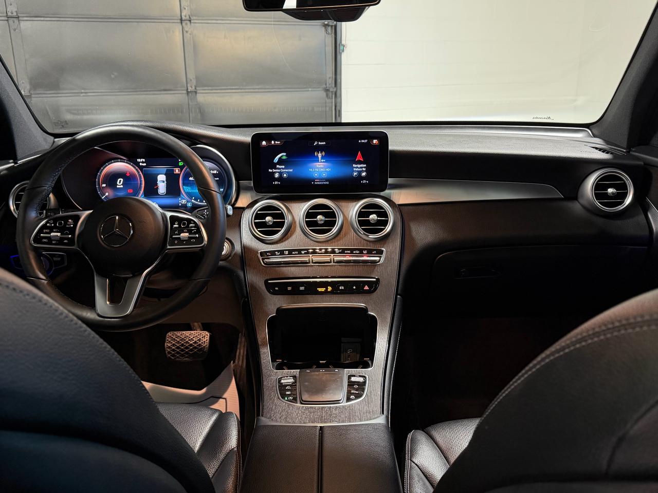 2020 Mercedes-Benz GLC-Class GLC 300 AMG|DIGITALDASH|NAVI|LTHR Photo