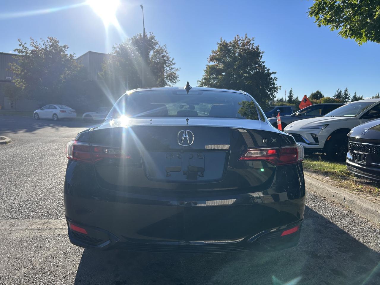 2016 Acura ILX ILX, AUTO, POWER SUNROOF, BACK-UP CAMERA, CLEAN!! - Photo #4