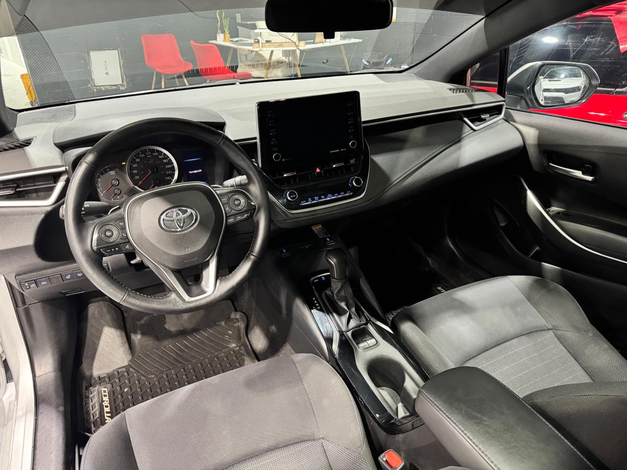 2021 Toyota Corolla SE Photo