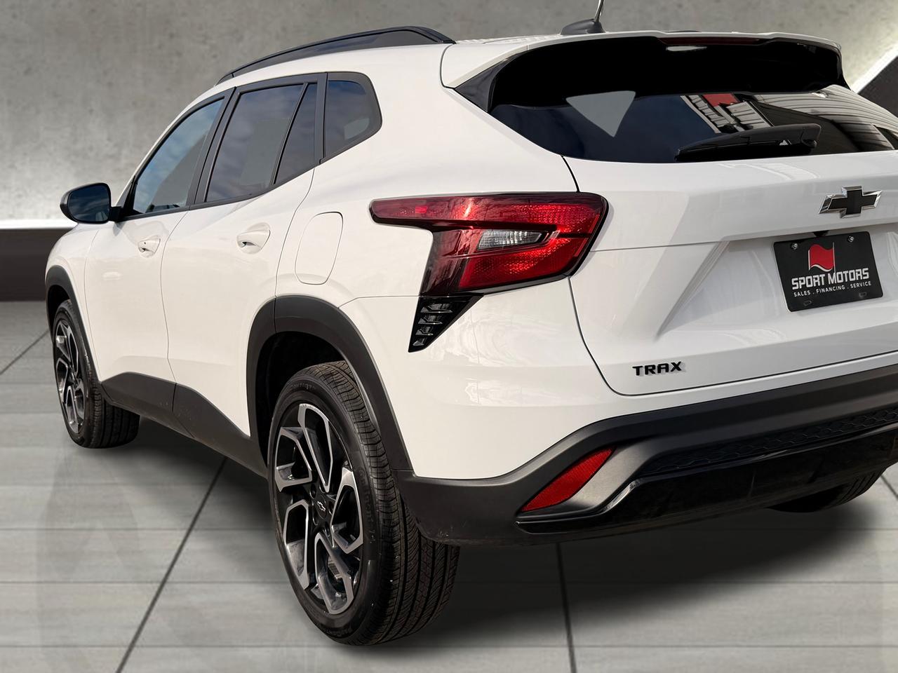 2024 Chevrolet Trax 2RS+Leather+Roof+ONE OWNER+CLEAN CARFAX Photo