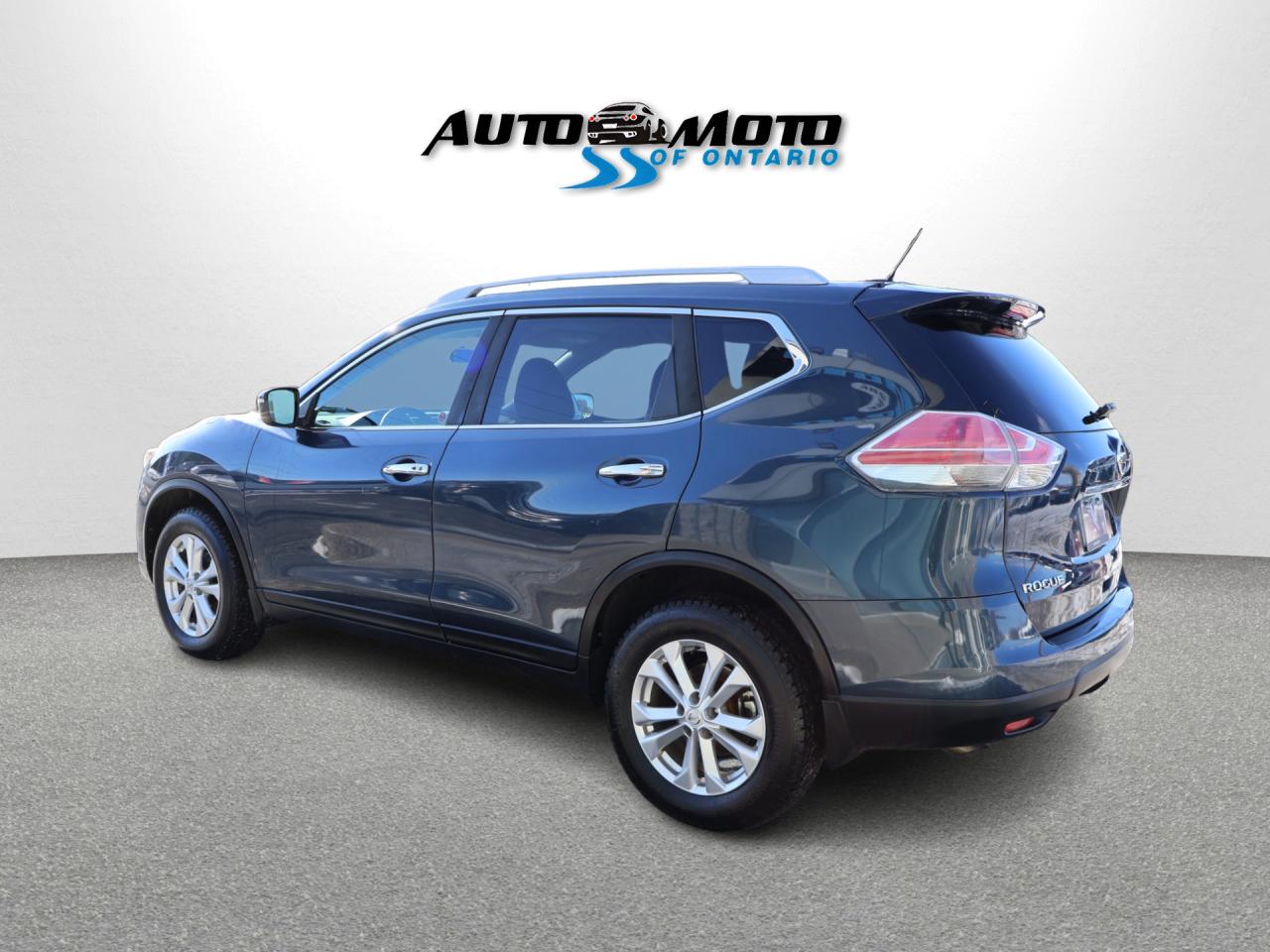 2016 Nissan Rogue SV AWD CERTIFIED *ACCIDENT FREE*NISSAN MAINTAIN* CAMERA BLUETOOTH HEATED SEATS CRUISE ALLOYS Photo3