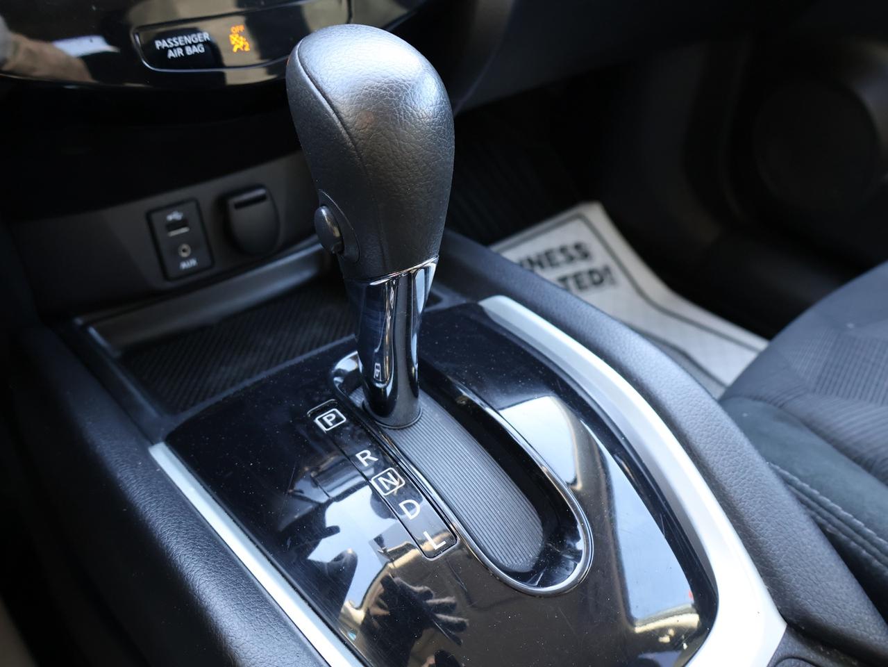 2016 Nissan Rogue SV AWD CERTIFIED *ACCIDENT FREE*NISSAN MAINTAIN* CAMERA BLUETOOTH HEATED SEATS CRUISE ALLOYS Photo