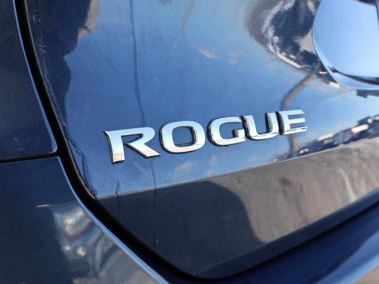 2016 Nissan Rogue SV AWD CERTIFIED *ACCIDENT FREE*NISSAN MAINTAIN* CAMERA BLUETOOTH HEATED SEATS CRUISE ALLOYS Photo