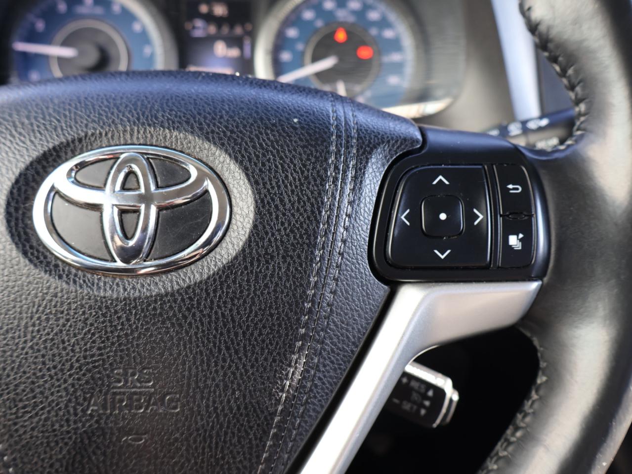 2017 Toyota Sienna LIMITED-PREMIUM CERTIFIED *7 SEATS*TOYOTA MAINTAIN* CAMERA NAV DVD BLUETOOTH LEATHER HEATED SEATS SUNROOF CRUISE ALLOYS Photo