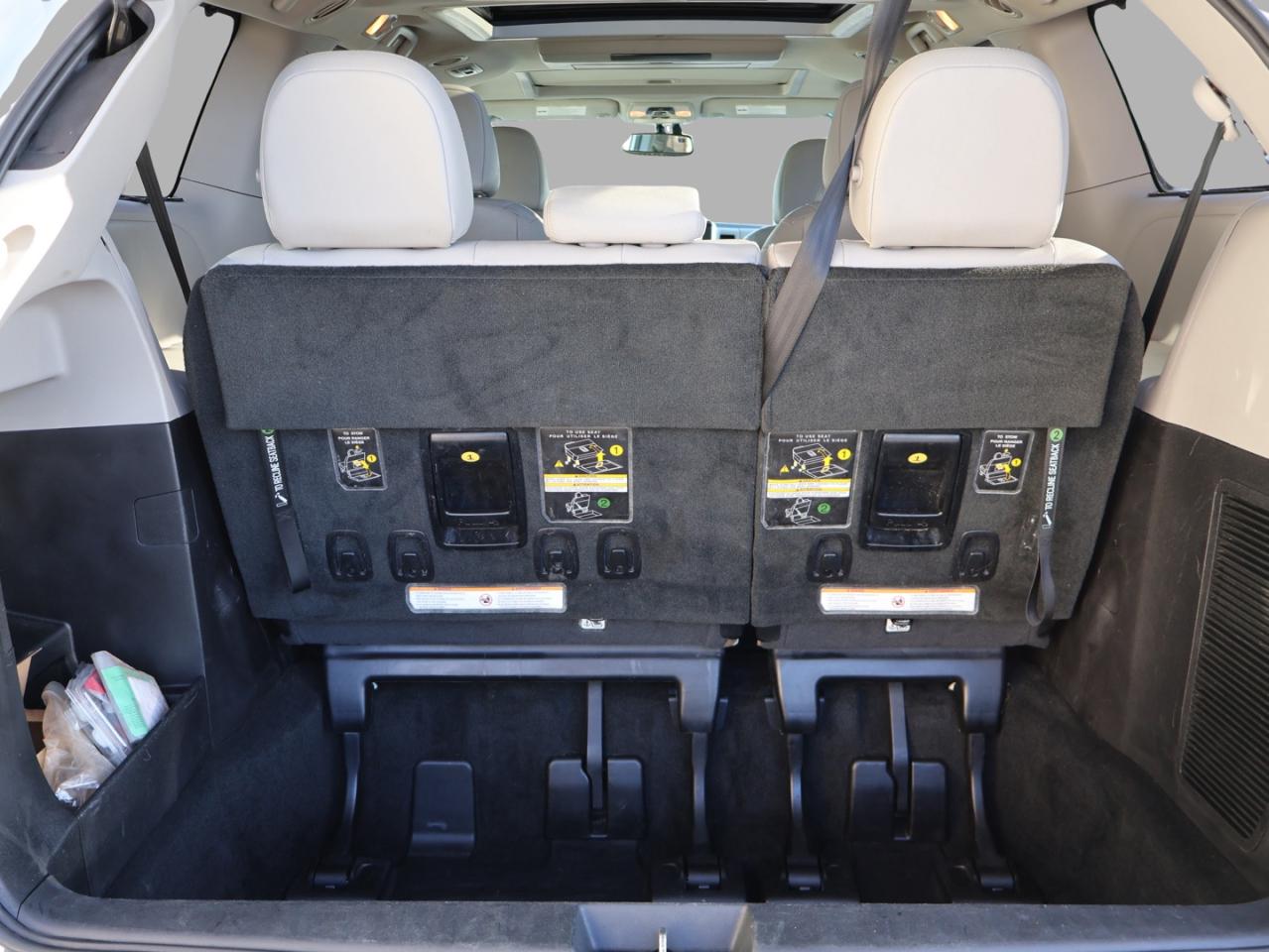 2017 Toyota Sienna LIMITED-PREMIUM CERTIFIED *7 SEATS*TOYOTA MAINTAIN* CAMERA NAV DVD BLUETOOTH LEATHER HEATED SEATS SUNROOF CRUISE ALLOYS Photo