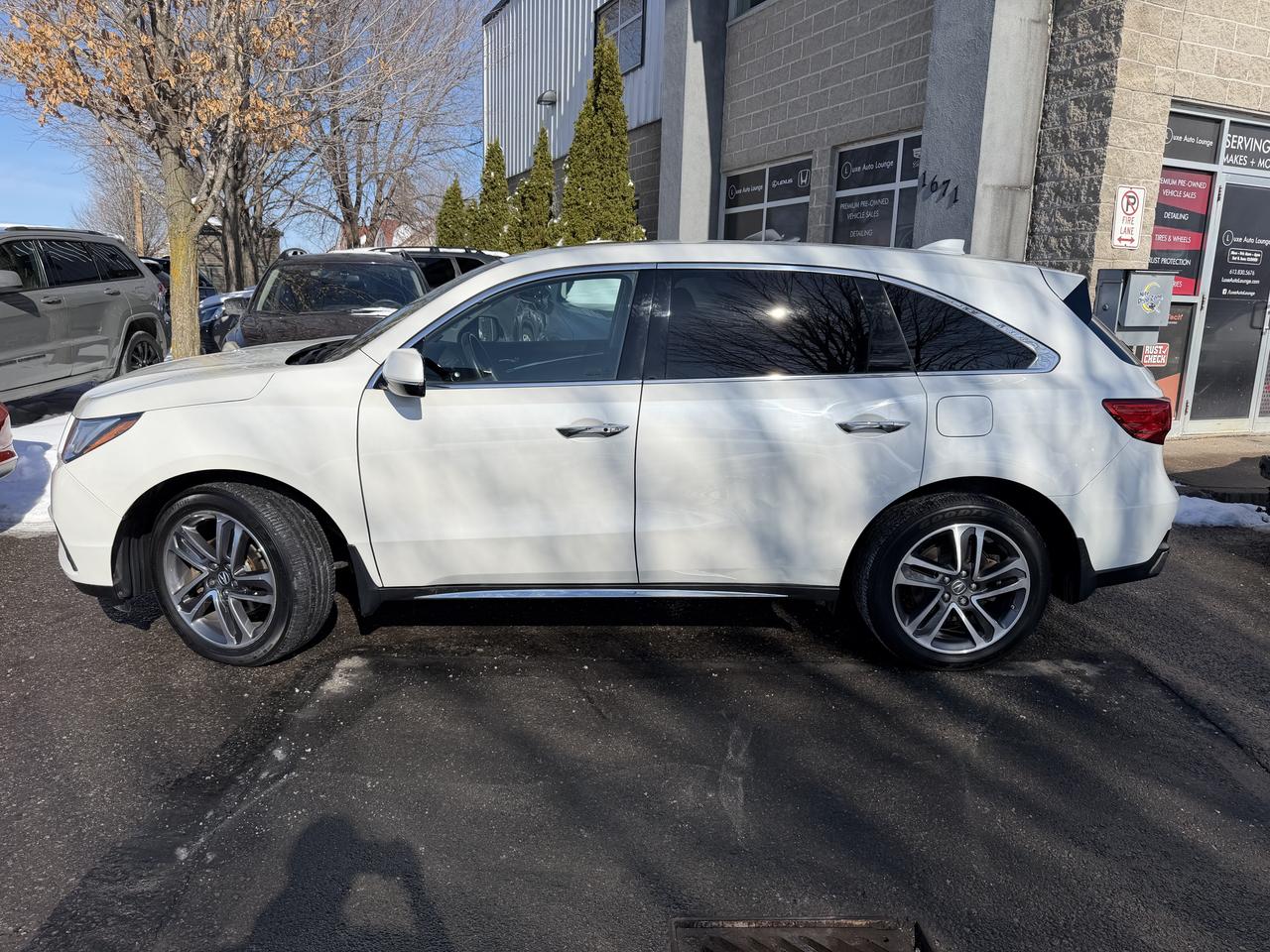 2017 Acura MDX NAV!! SUNROOF, LEATHER, HEATED SEATS & STR WHEEL! Photo3