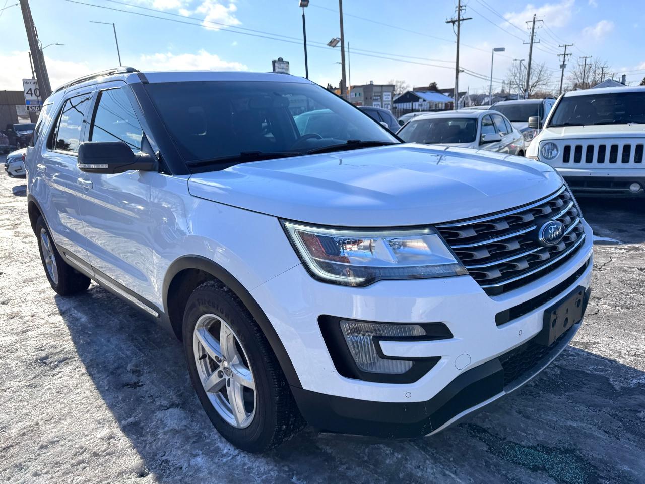 2017 Ford Explorer 4WD XLT | CERTIFIED | 7 SEATER | REARVIEW CAMERA Photo