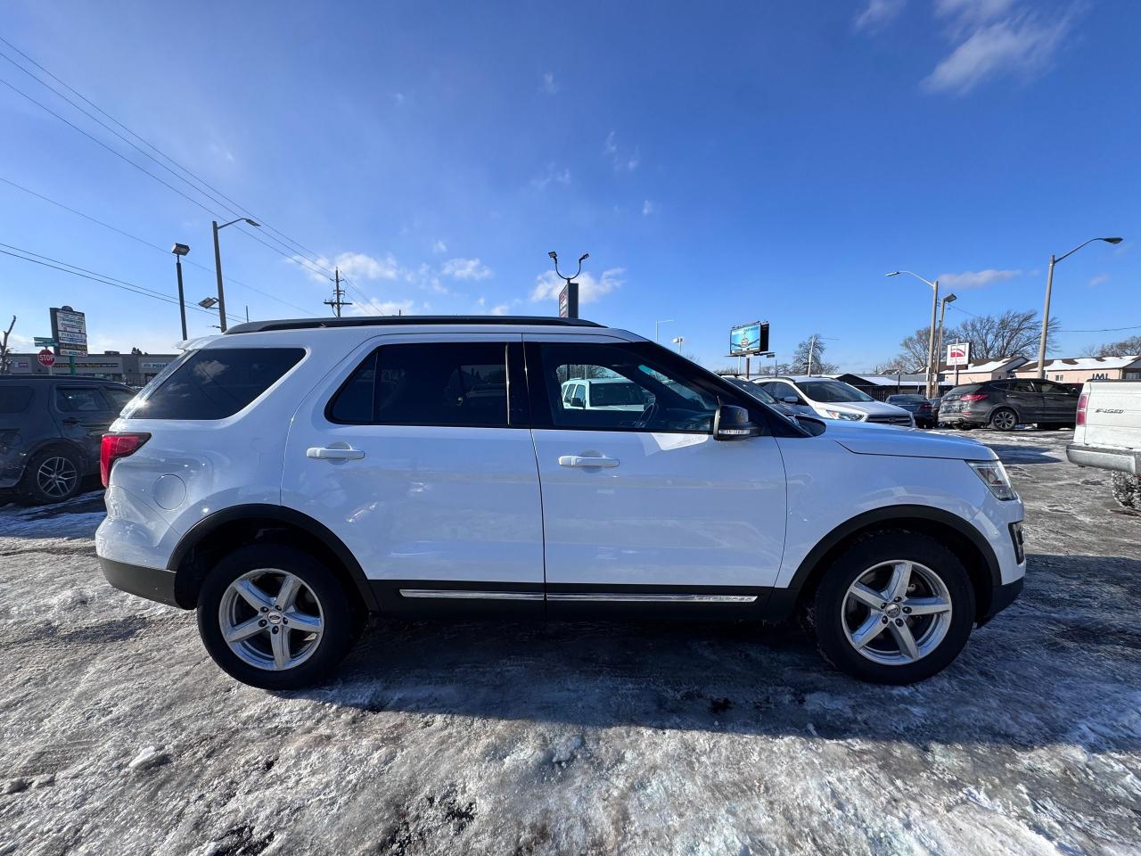2017 Ford Explorer 4WD XLT | CERTIFIED | 7 SEATER | REARVIEW CAMERA Photo