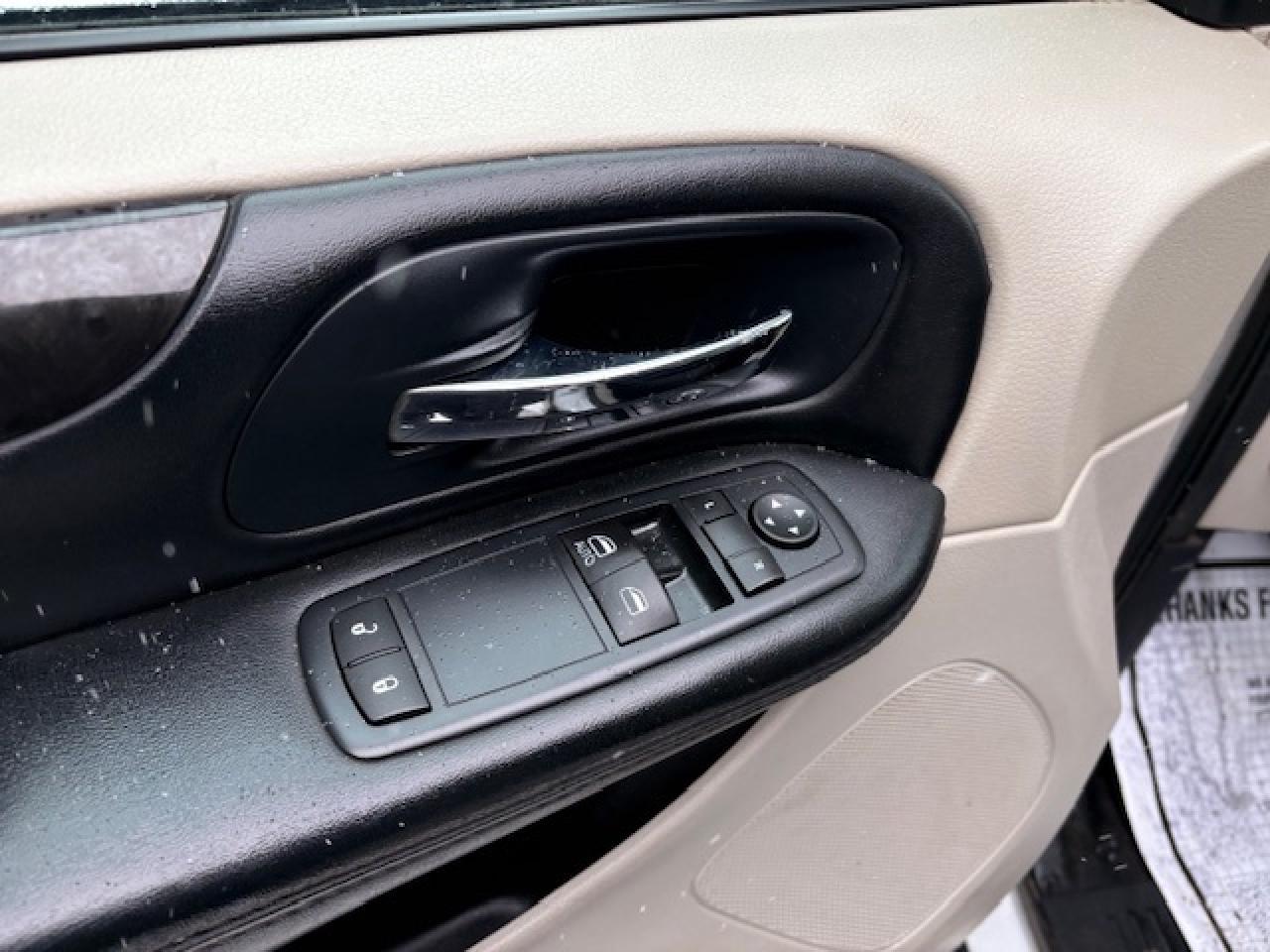 2016 Dodge Grand Caravan 7 PASSENGER-CERTIFIED Photo