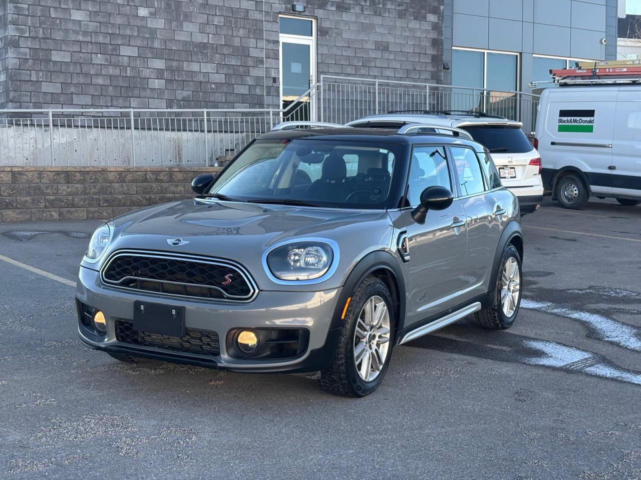 Used 2018 MINI Cooper Countryman COOPER S COUNTRYMAN | AWD | LEATHER | NEW YEARS SPECIAL! for sale in Calgary, AB