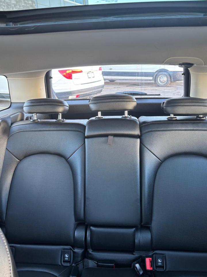 2018 MINI Cooper Countryman COOPER S COUNTRYMAN | AWD | LEATHER | NEW YEARS SPECIAL! Photo