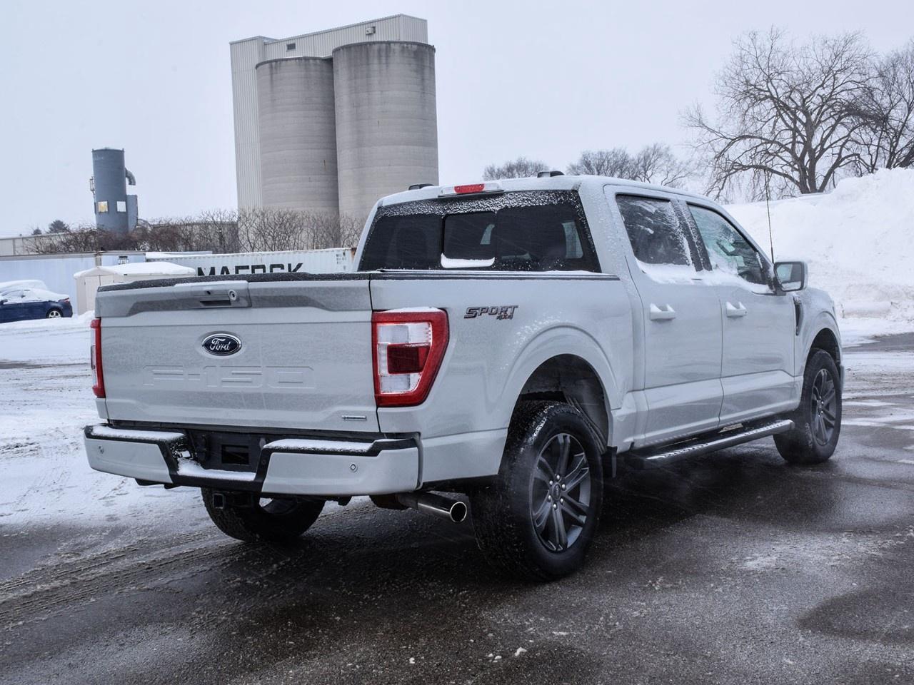 2023 Ford F-150 Lariat 4WD SuperCrew 5.5' Box Photo