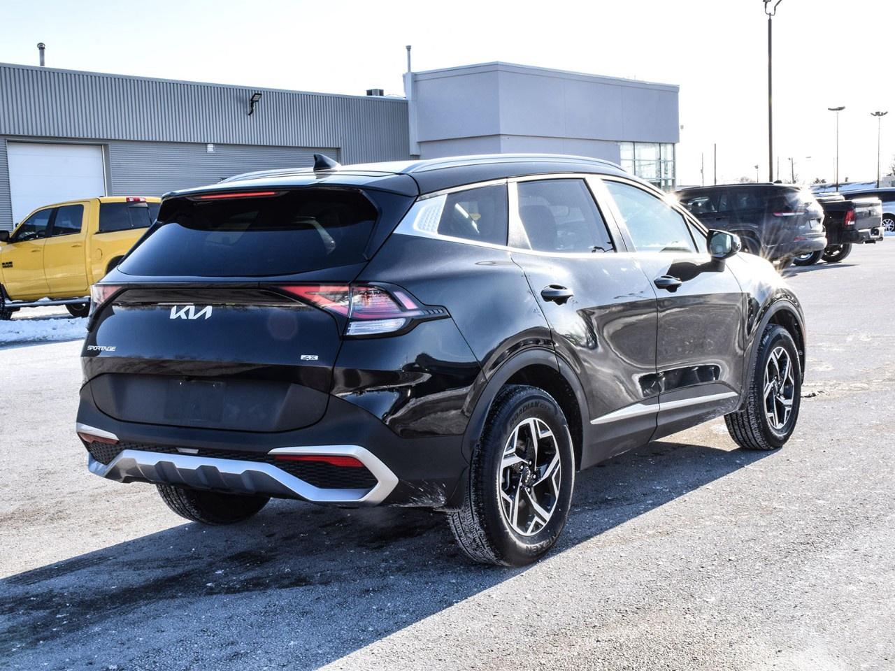 2024 Kia Sportage LX AWD Photo3