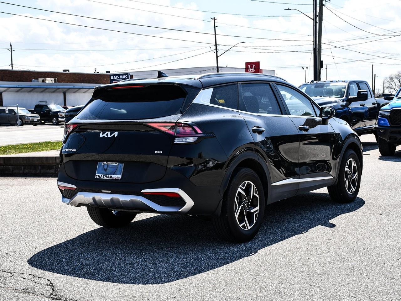 2024 Kia Sportage LX AWD Photo3