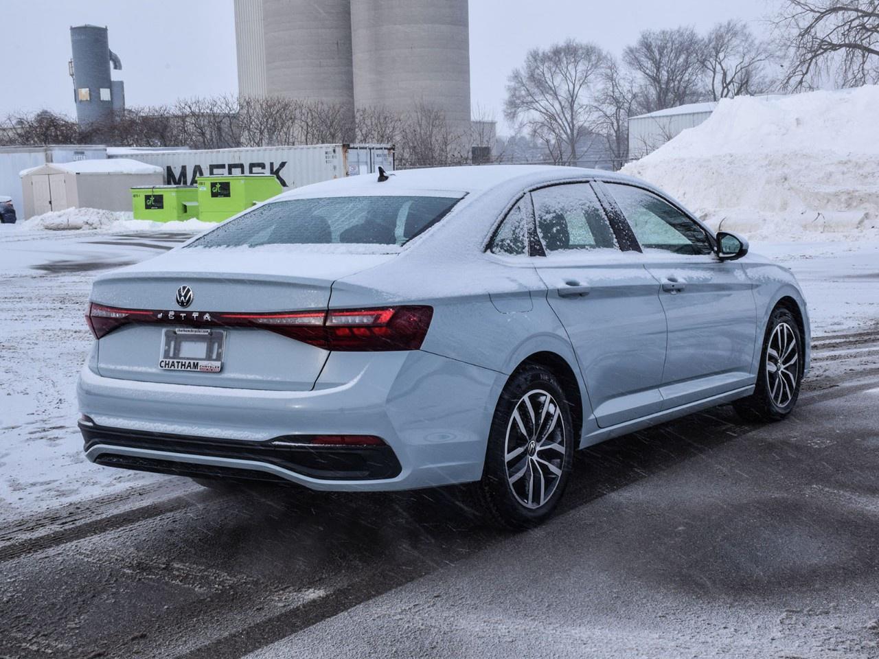 2025 Volkswagen Jetta Comfortline AUTO Photo3