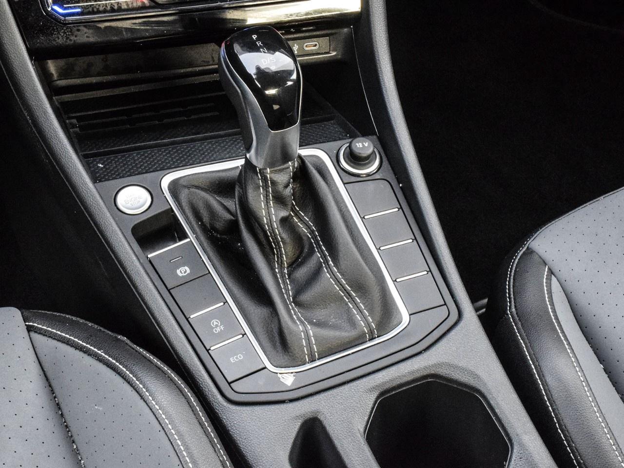 2025 Volkswagen Jetta Comfortline AUTO Photo