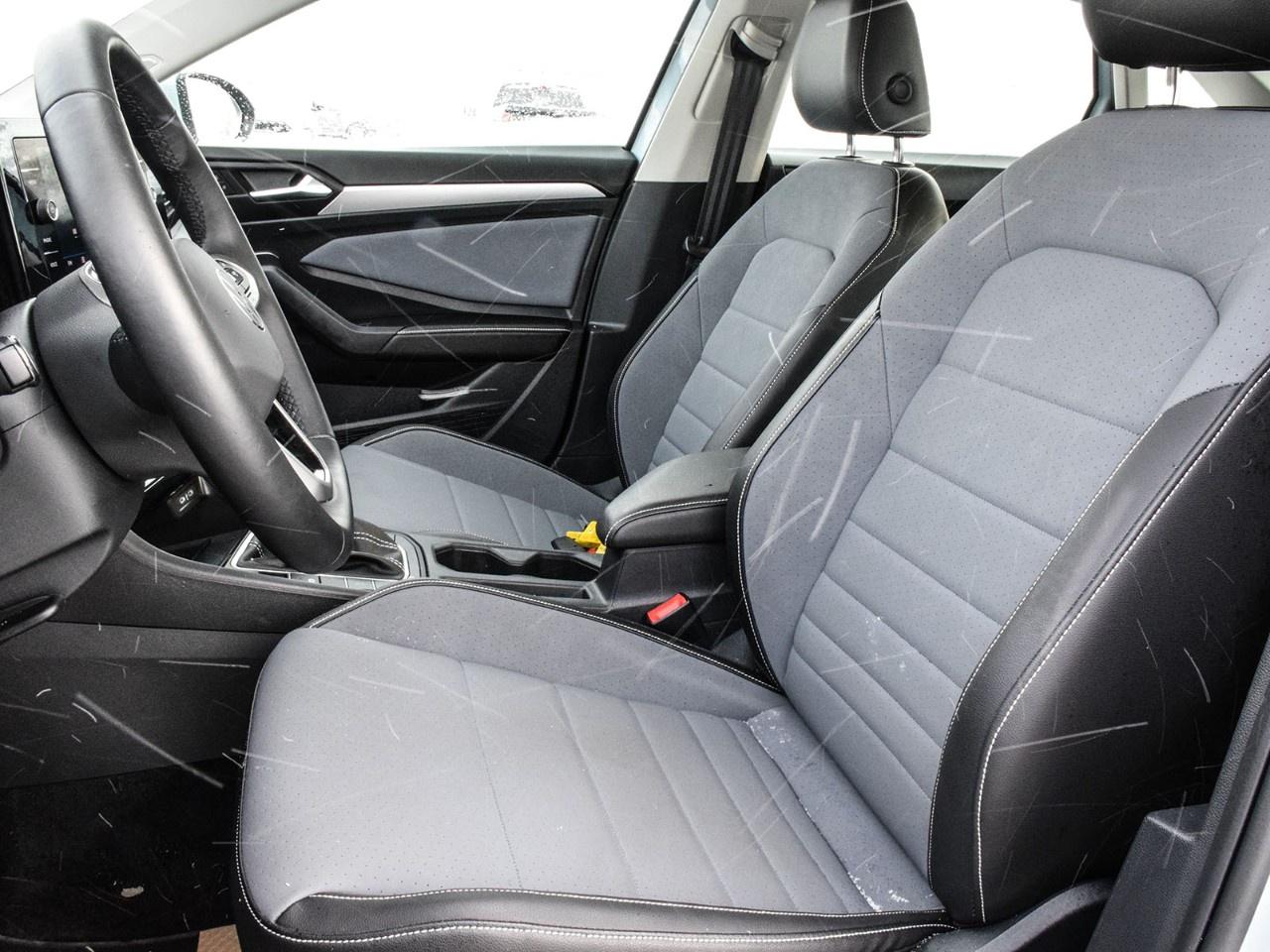 2025 Volkswagen Jetta Comfortline AUTO Photo