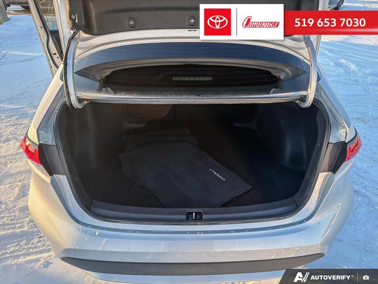 2022 Toyota Corolla LE Photo