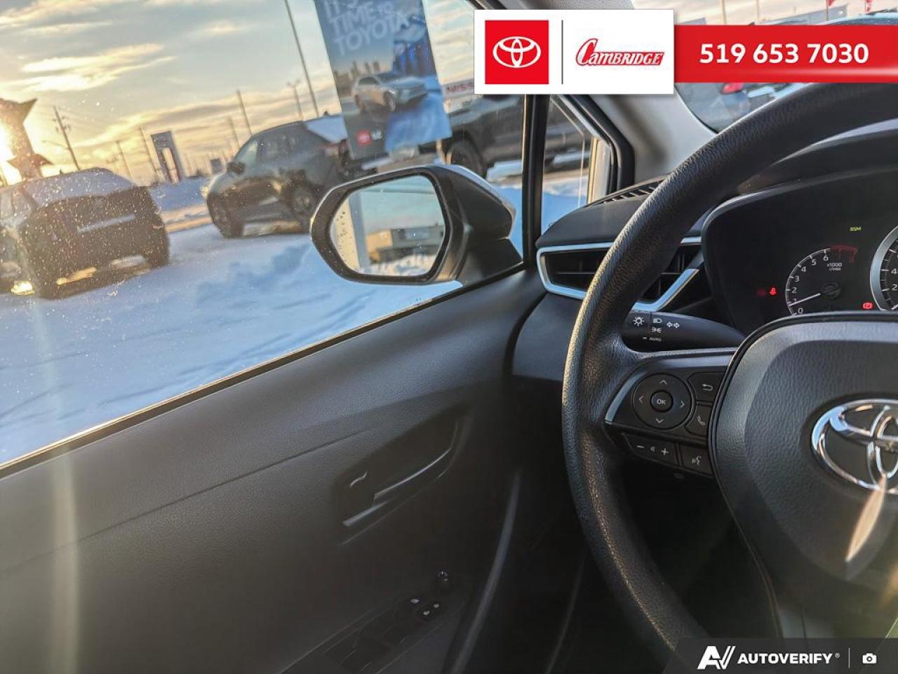 2022 Toyota Corolla LE Photo