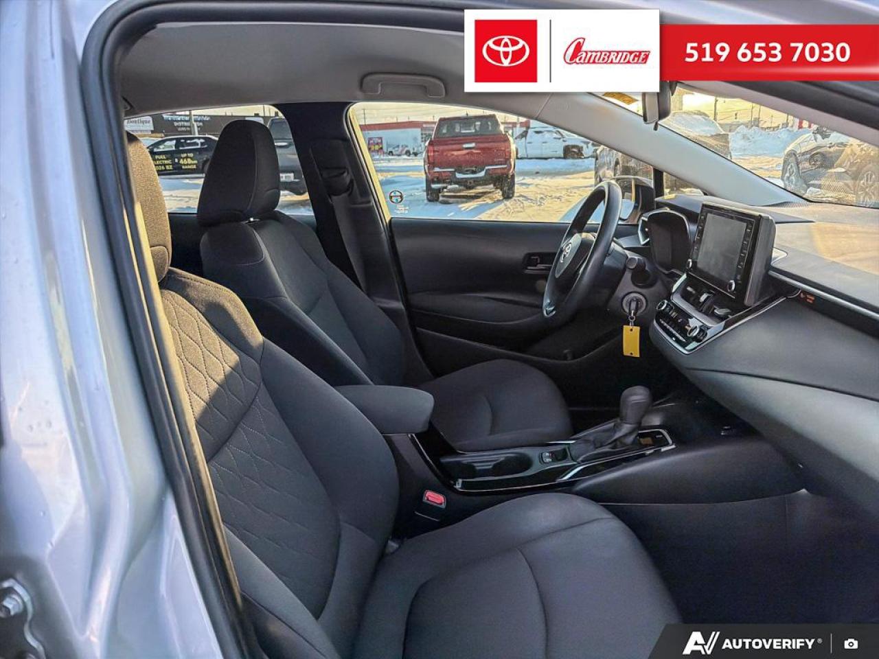 2022 Toyota Corolla LE Photo