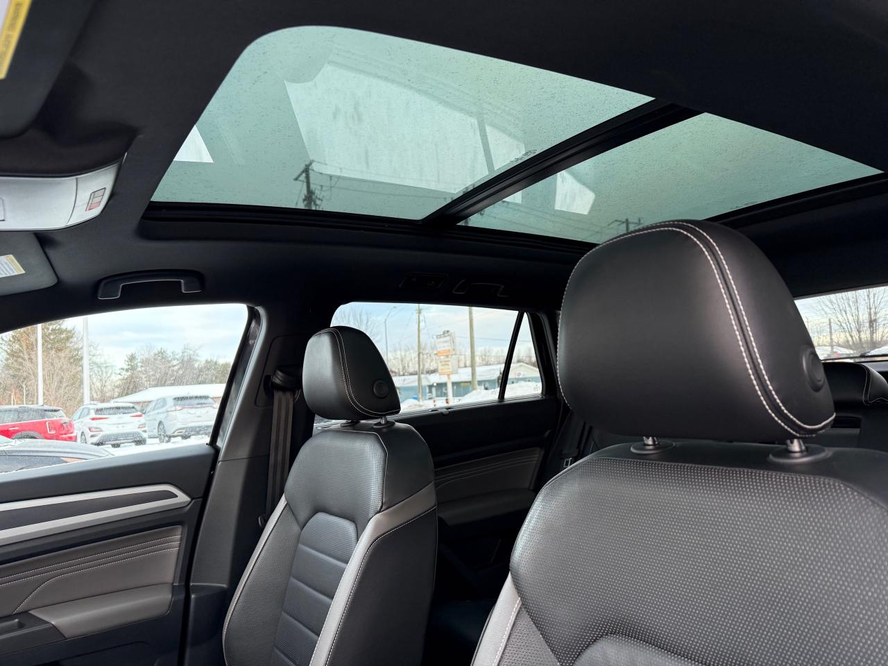 2022 Volkswagen Atlas Cross Sport 3.6 FSI Execline NAV! Pano Roof! Leather! Photo