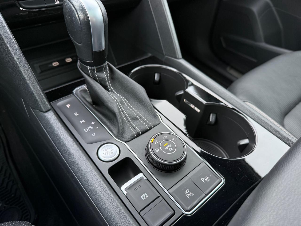 2022 Volkswagen Atlas Cross Sport 3.6 FSI Execline NAV! Pano Roof! Leather! Photo