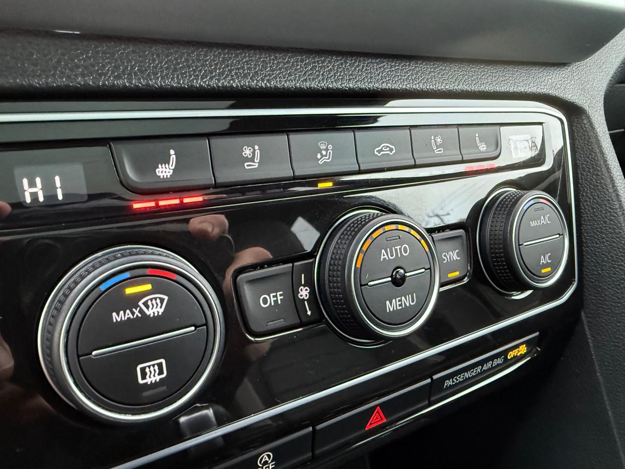 2022 Volkswagen Atlas Cross Sport 3.6 FSI Execline NAV! Pano Roof! Leather! Photo