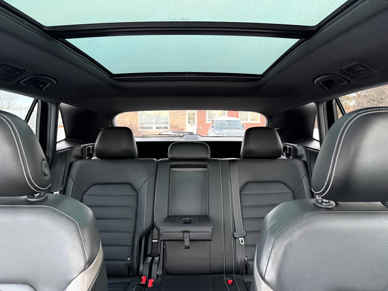 2022 Volkswagen Atlas Cross Sport 3.6 FSI Execline NAV! Pano Roof! Leather! Photo