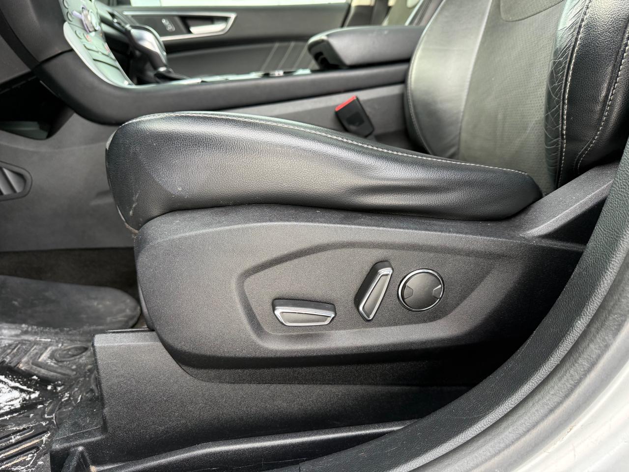 2018 Ford Edge Sport NAV! Pano Roof! Leather! Photo