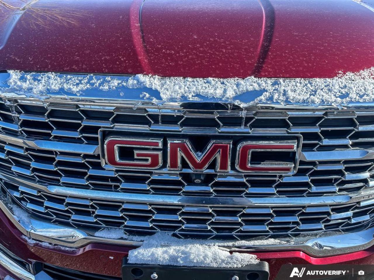 2024 GMC Terrain Denali PANORAMIC SUNROOF | HEATED & AIRCOOLED SEATS | LOW Photo